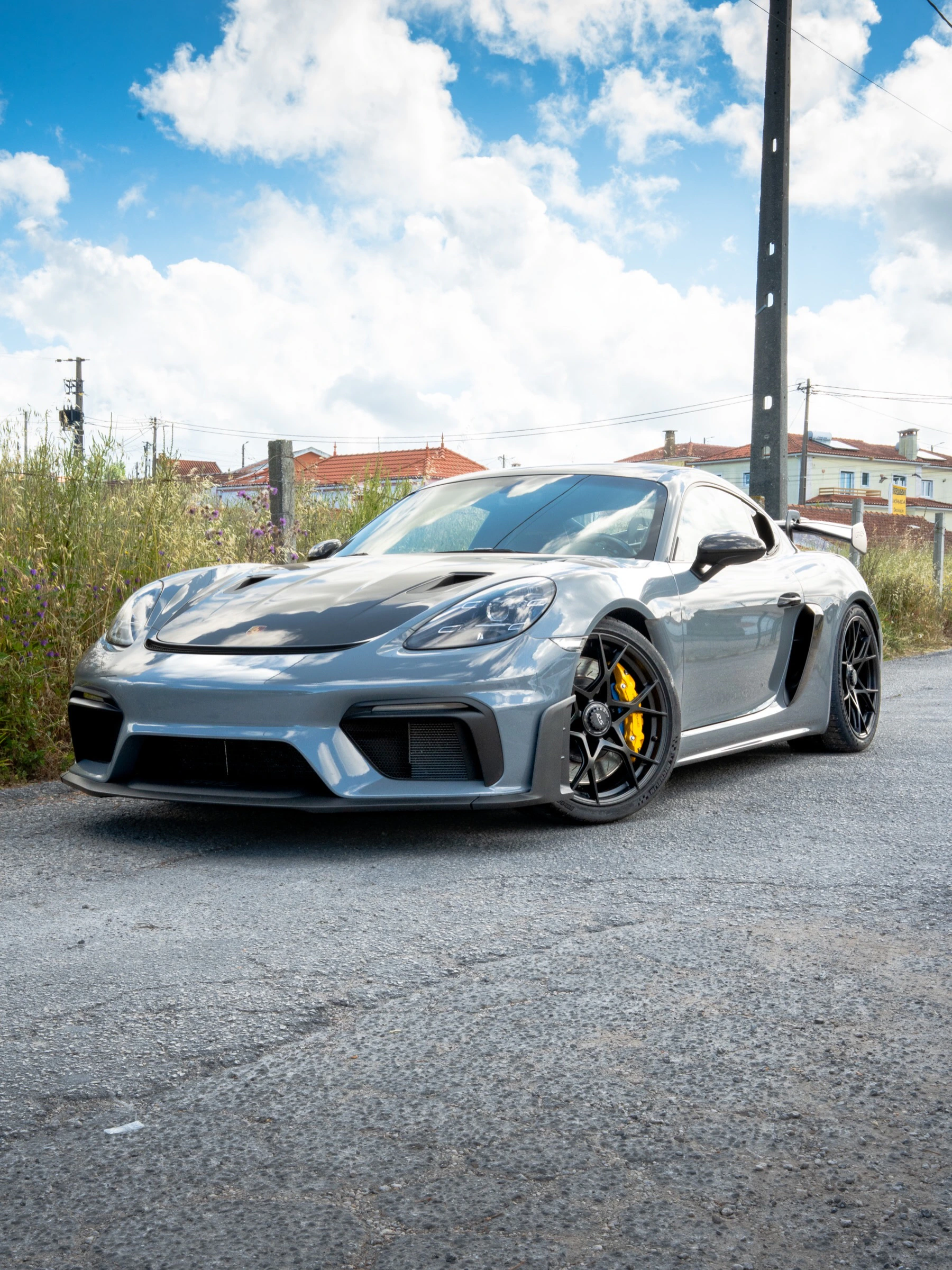 Porsche 718 Cayman GT4 RS — Track performance